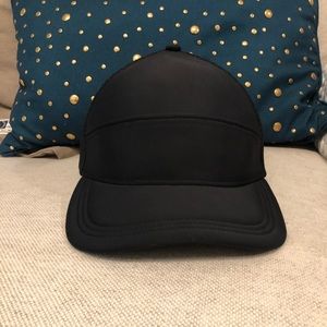 Lulu Lemon Women’s Black snap back hat